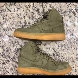 Air Force 1 olive green mids